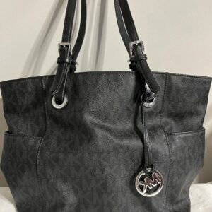 Michael Kors Jet Set Saffiano large leather tote, black