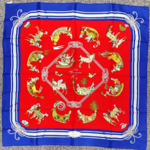 Hermes Carre 90 “Les Fantaisies du Roy”